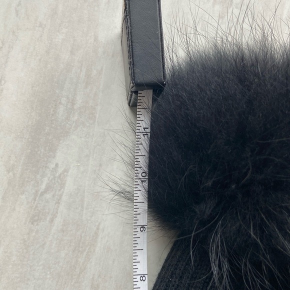 VELVET CAVIAR Pom Pom Toque - Picture 5 of 9